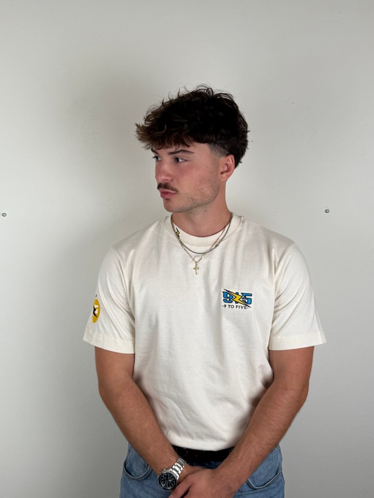 9 to Five Tee beige